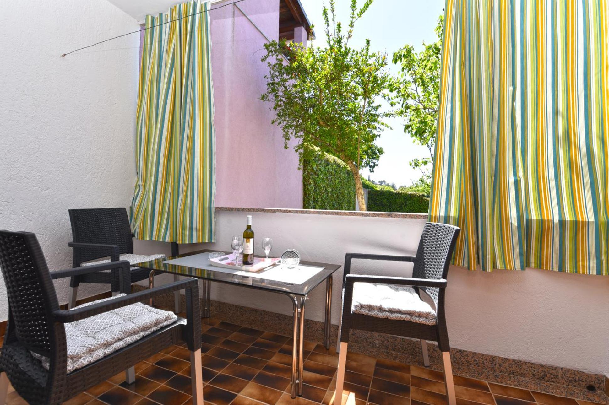 Apartments Nevina 1230 普拉 外观 照片